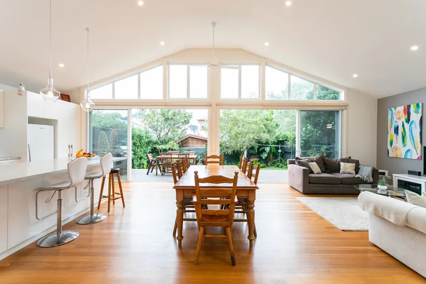 Beach House Close to Manly - Image 1