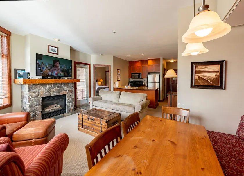 Ground Floor Ski-In / Hot Tub - Image 1