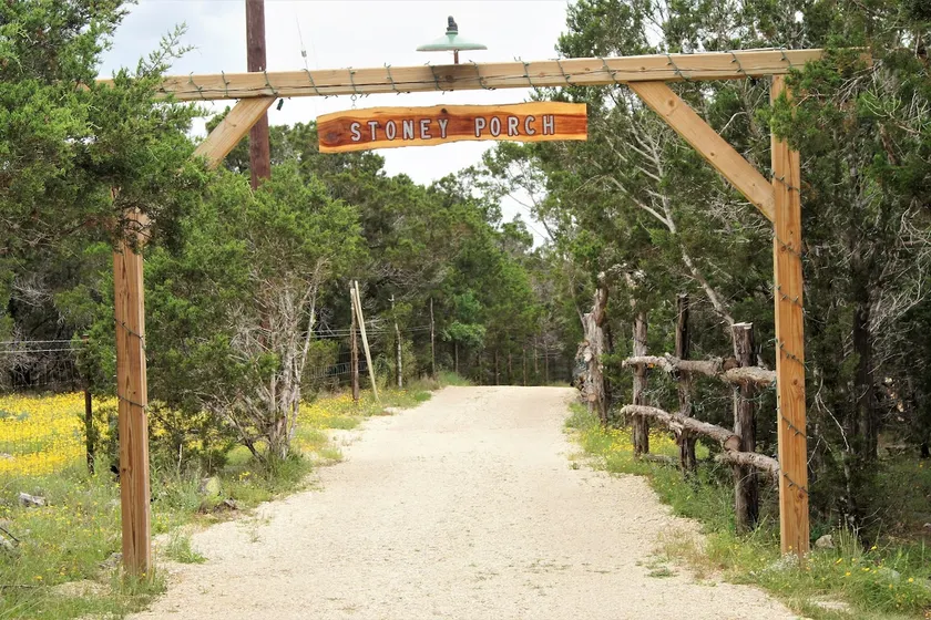Stoney Porch Guest Cabin - Nestled in the Beautiful Texas Hill Country - Image 1