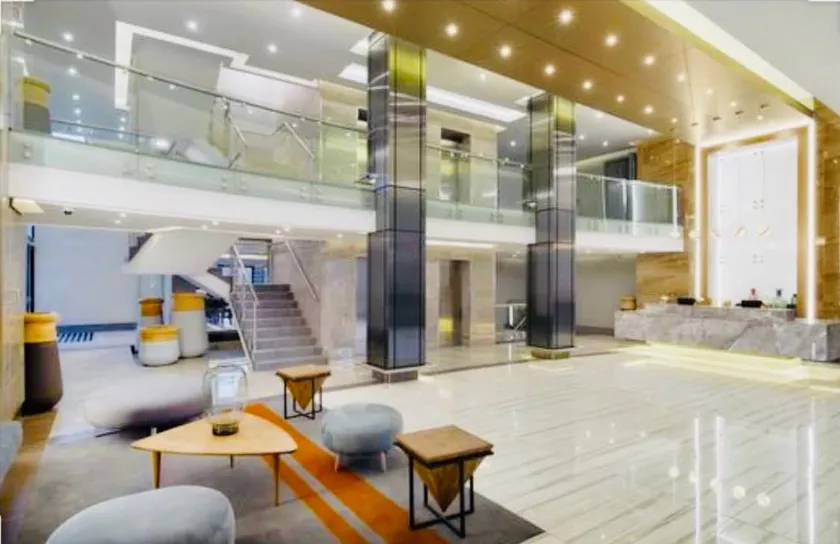 Sunshine Spaces 2 fully serviced, WiFi & Netflix - Image 1