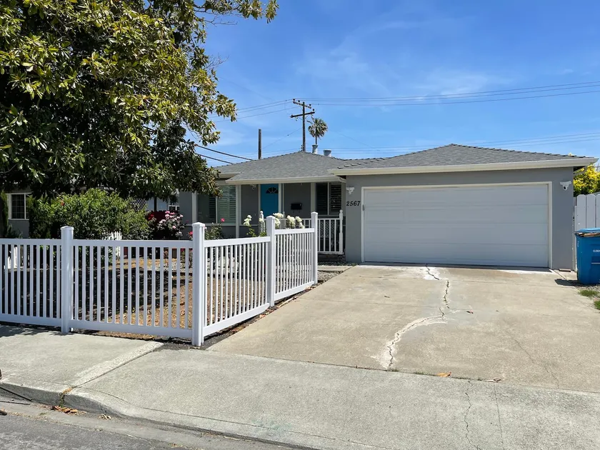 NEW REMODEL MODERN/COMFORT/SECURED & CLEAN 4BR/3BA - Image 1
