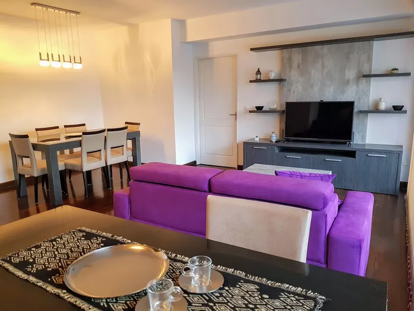 New, modern and sunny in luxury ZenCity w/parking - Image 1