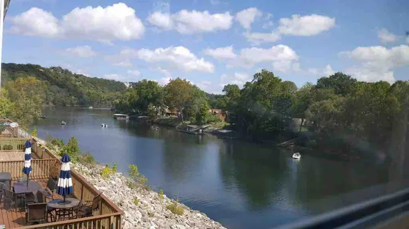 Water's Edge Escape - Image 1