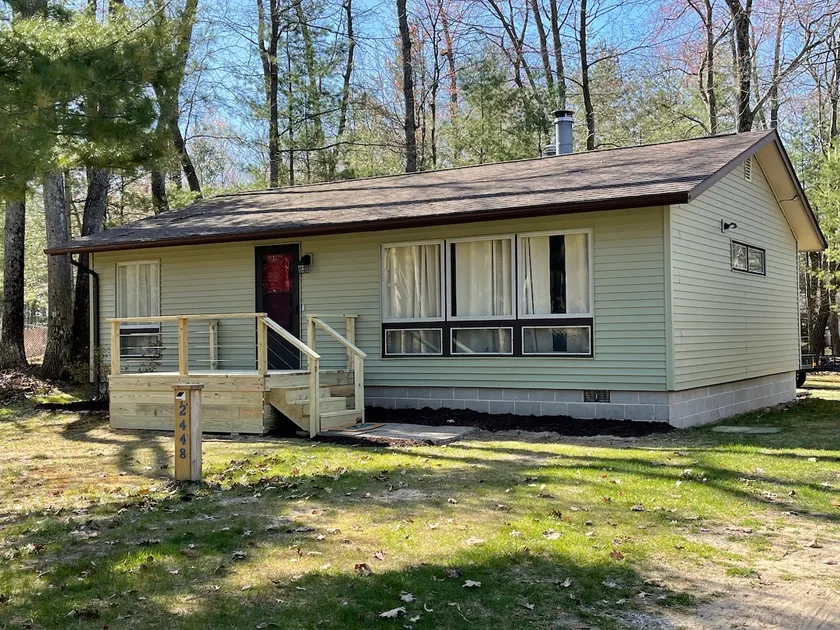 Huron Vacation - Image 1
