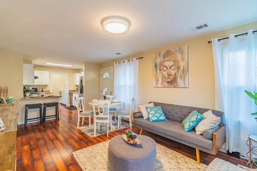 Charming Ukiah Escape Near Downtown - Image 1