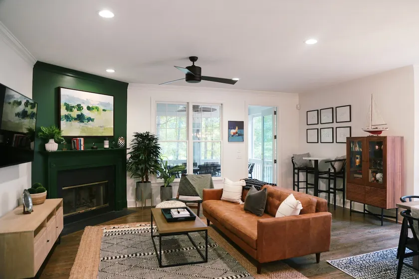NEW LISTING!! Luxury Cottage in Marina Cove - Just Renovated - Image 1