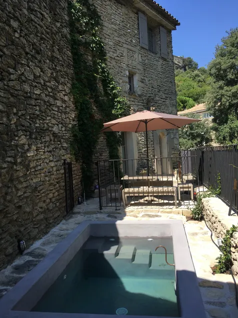 La Calade, vacation home in Gordes - Vaucluse - Image 1