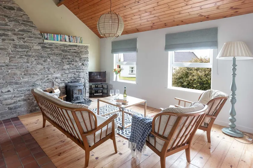 Ventry Beach Cottage 3 bedroom house - Image 1