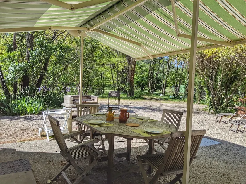 Villa med pool, tennis, minigolf i smuk park i Nyons, Provence - Image 1