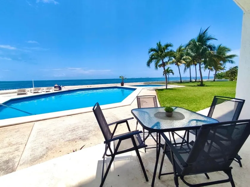 Beachfront 1BR Oceanview | 4 Pools | Next to Ferry - Image 1