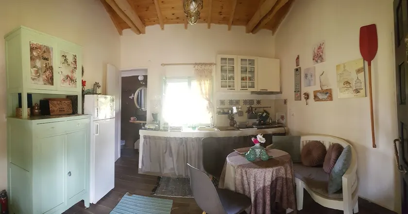 FAIRYTALE Cottage - few steps from the beach - Image 1
