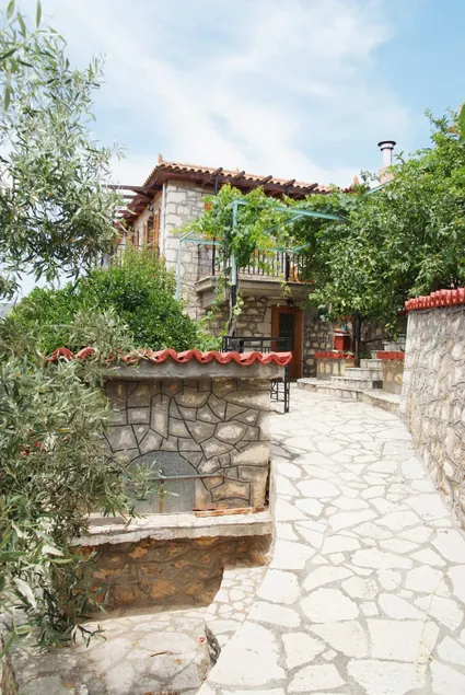 Fourlas Stone House - Image 1