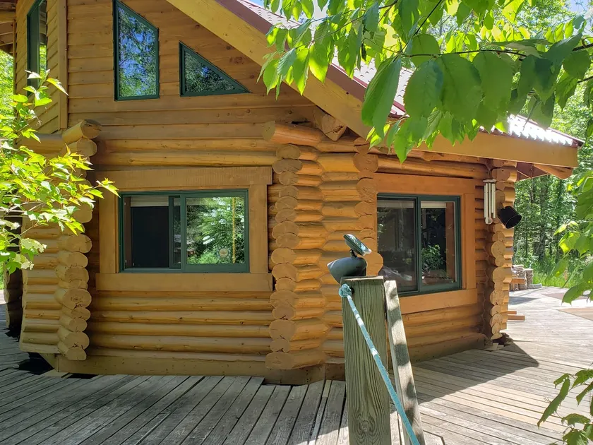 Off Grid, Rustic Log Cabin, Sauna and stream - Image 1