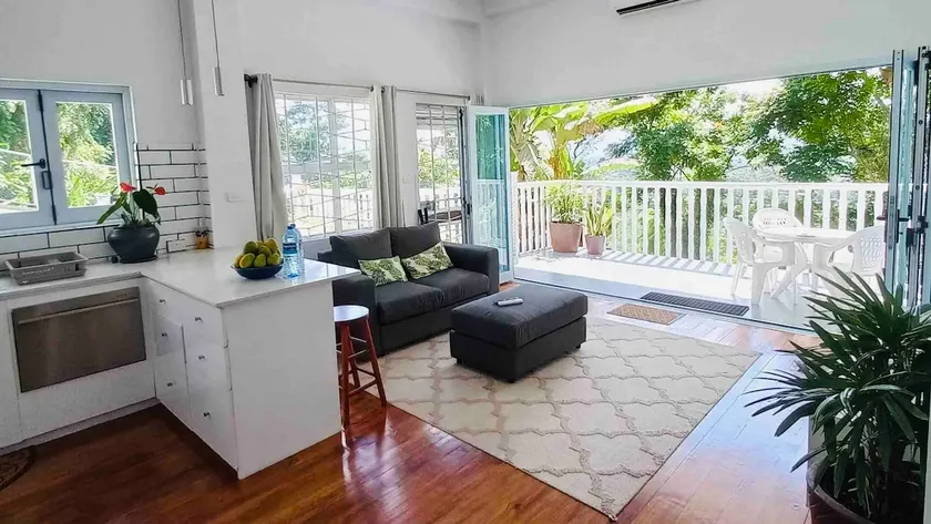 Modern 1BR Mountain Views & Balcony with Wi-Fi - Image 1