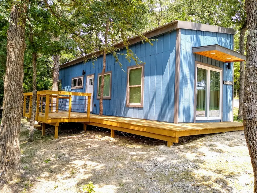 ~Blue Moon Bungalow~ - Image 1