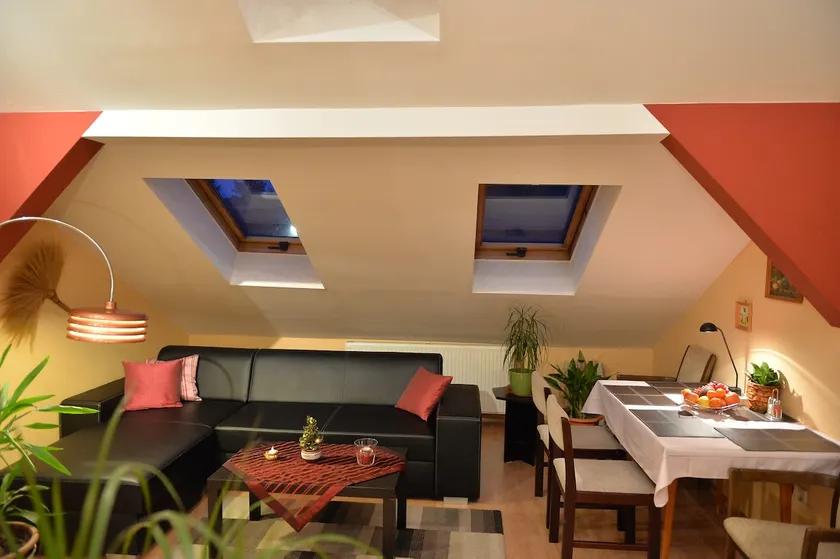 Sopron Eszter Apartman - Image 1