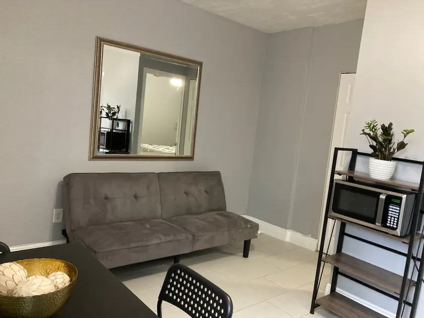 Excellent Studio at prime location - Image 1