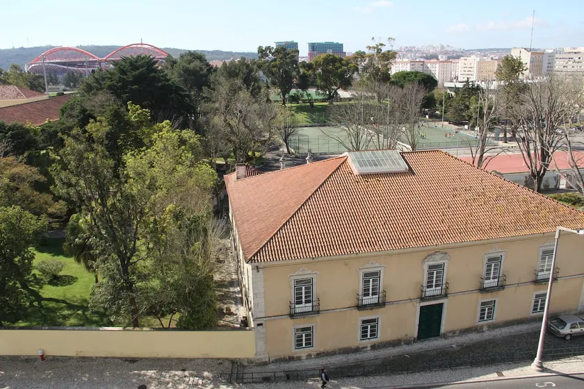 Beautiful view near Benfica Stadium * 2BD APT * - Image 1