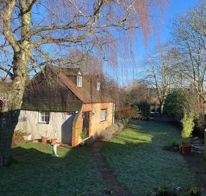 Beautiful Grade II listed Guest House - Image 1