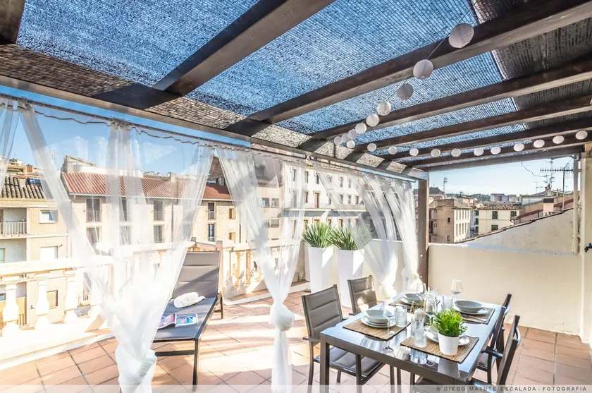 BEAUTIFUL LOFT WITH LARGE TERRACE TO ENJOY IT - Image 1