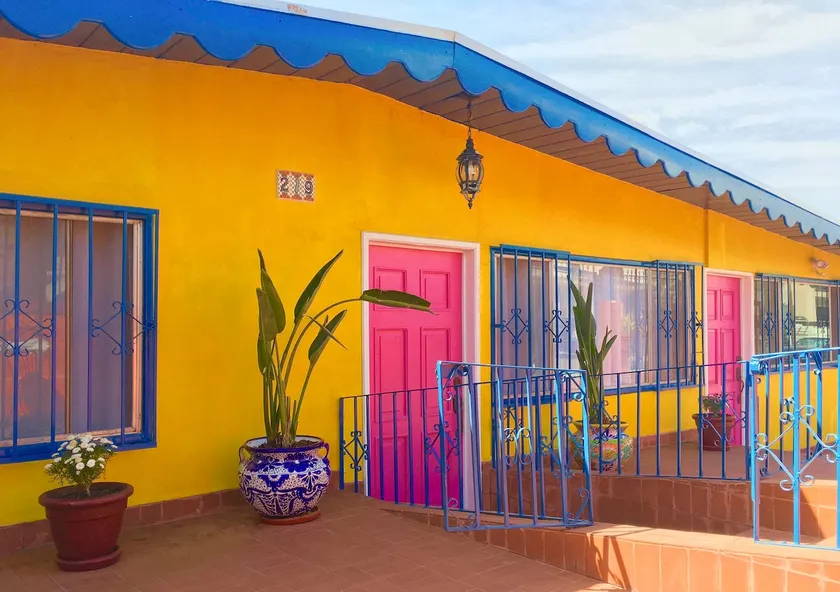 Casa Mexicana 3 bedrooms big patio & lots of space - Image 1
