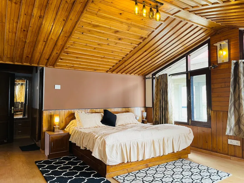 Misty attic Mashobra 3BHK entire Apartment shimla - Image 1