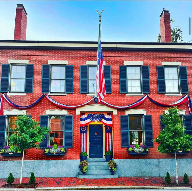 The Mason Suite of Salem - Image 1