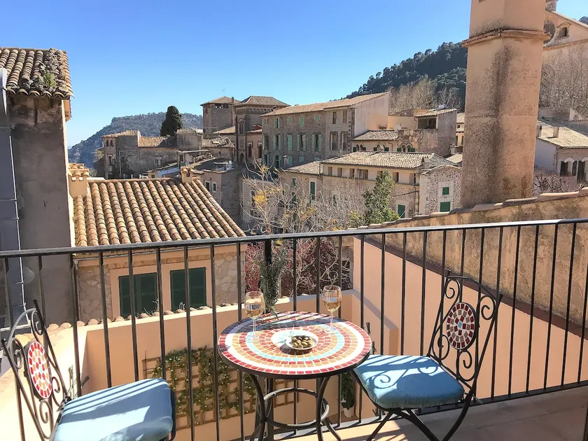Ca Sa Padrina, bright with views of the village. - Image 1