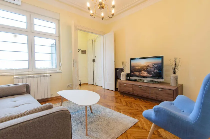 Gundulic - downtown apartment with free parking - Image 1