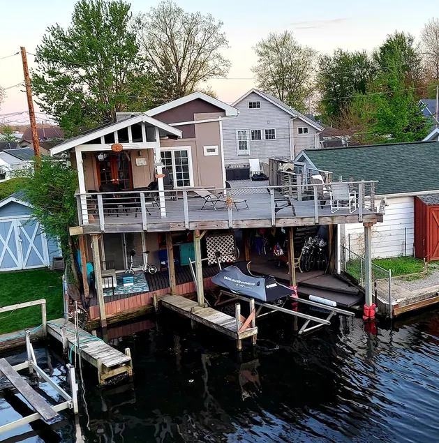 Water-Front/canal Key West Style Boathouse w/bikes - Image 1