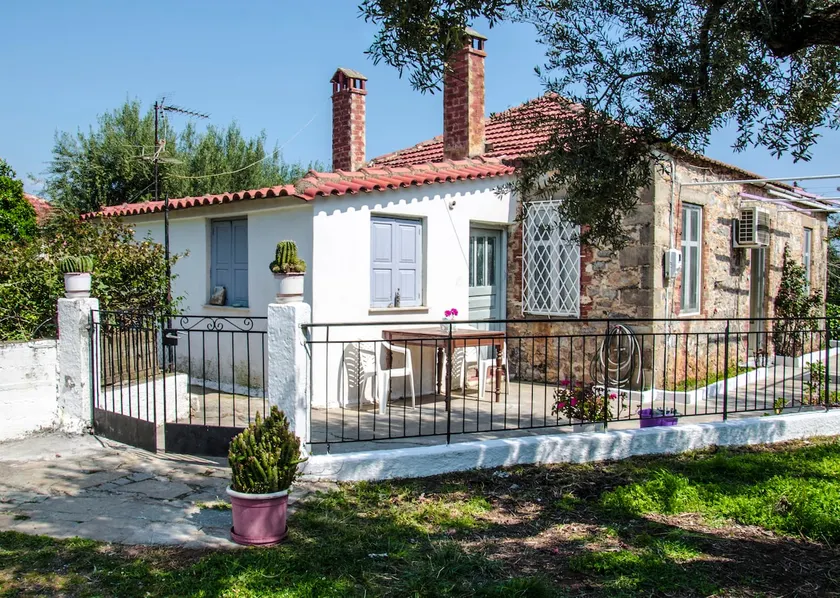 Stam House - Image 1
