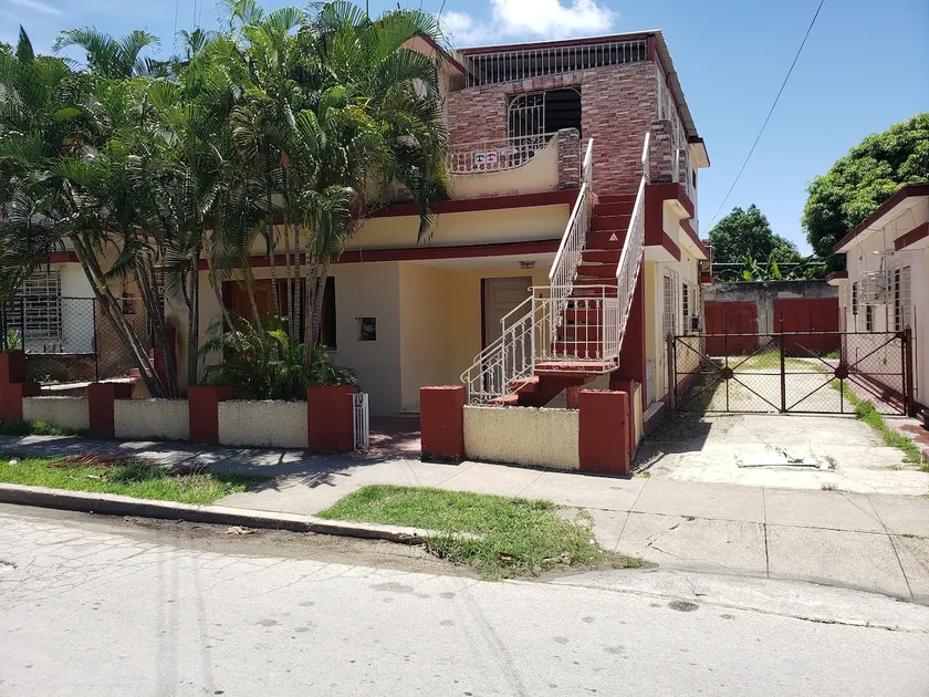 Peralta detached house - Image 1