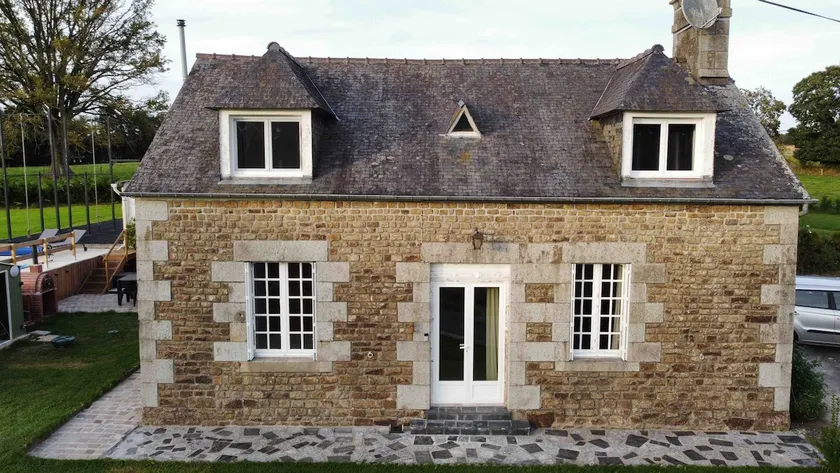 Farmhouse, private gym, pool & Nordic hot tub - Image 1