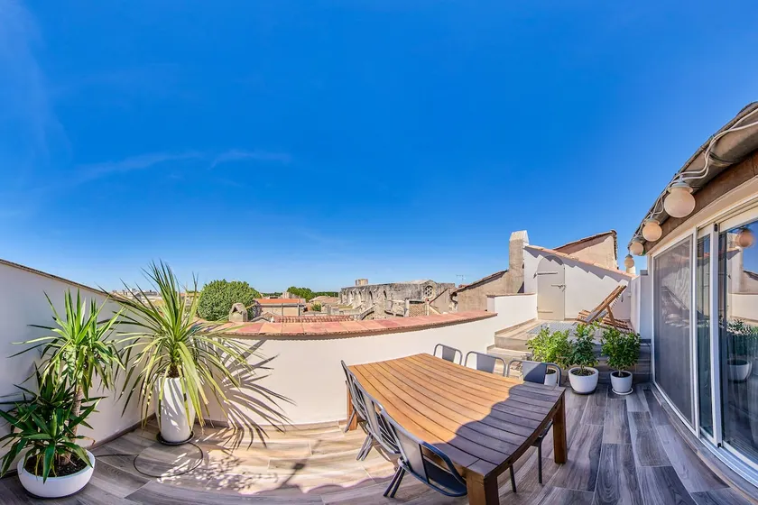Penthouse with a breathtaking view terrace - Image 1