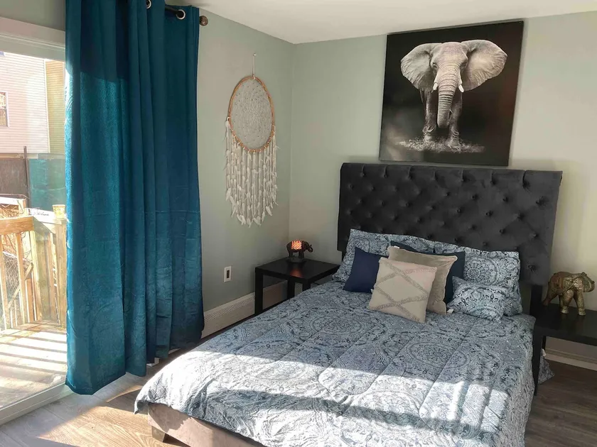 TOWNHOUSE🏠5BR/2BATH/2 FLOORS/ FREE PARKING/BBQ 🤩 - Image 1