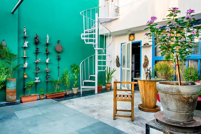 The Artist's Studio ★Central Area★ - Image 1