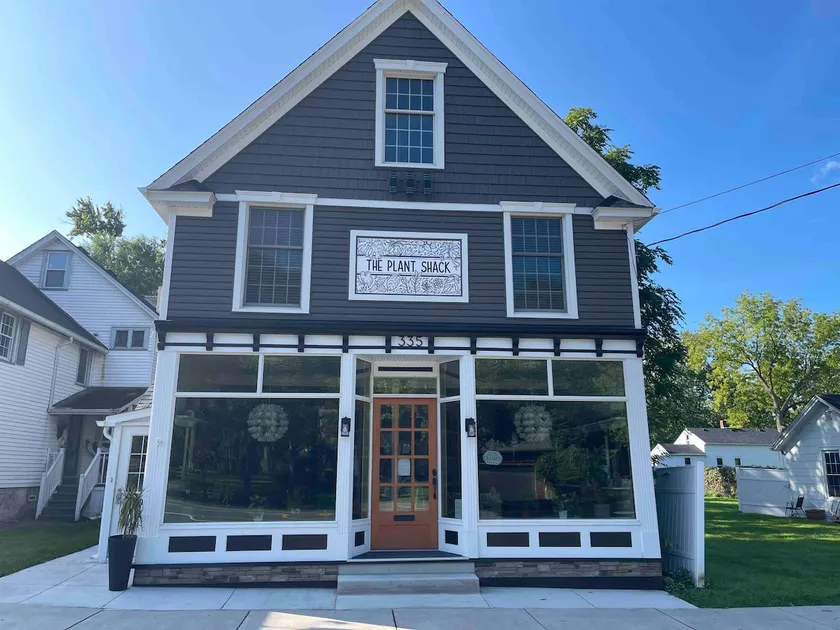 335 Center St - The Soda House - Image 1