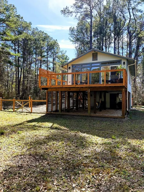 Coastal Cottage Treehouse - Image 1