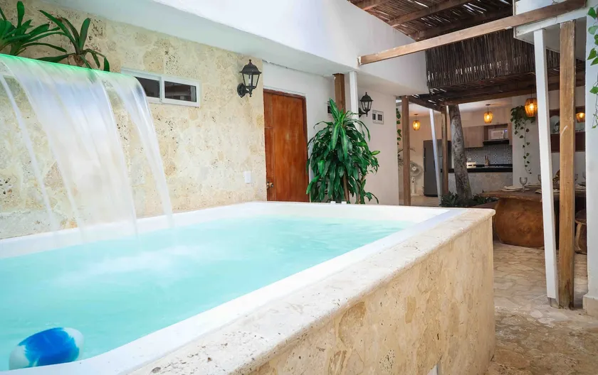 House Old city|Pool|near clock tower|daily clean - Image 1