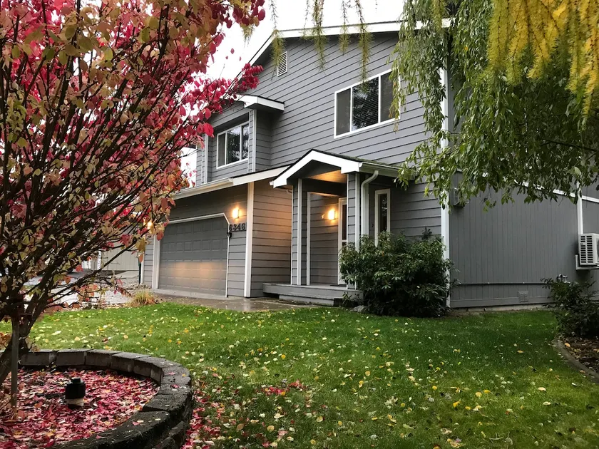 Coeur d’Alene getaway at Harbor Island - Image 1