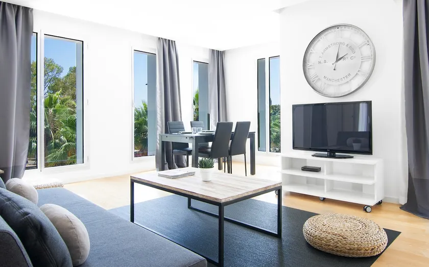 Comfortable 2-bedroom Durlet Beach near the beach - Image 1