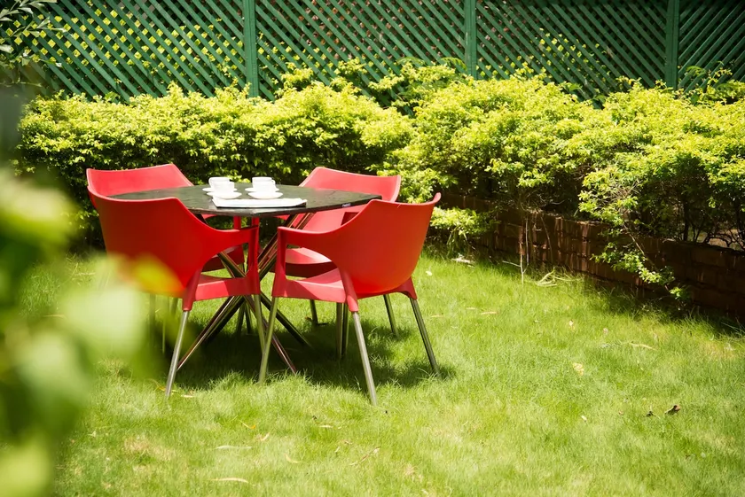 Luxurious 3 Bedroom & PRIVATE GARDEN Apartment!!! - Image 1