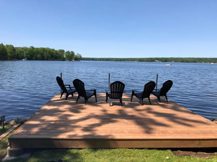 Schöne Upper Buckhorn Lake Waterfront - 4-Jahreszeiten-Kawartha-Seen mit Sauna - Image 1