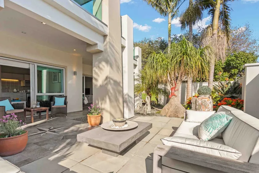 Intrepid Retreat - A luxurious Beachlands Escape - Image 1