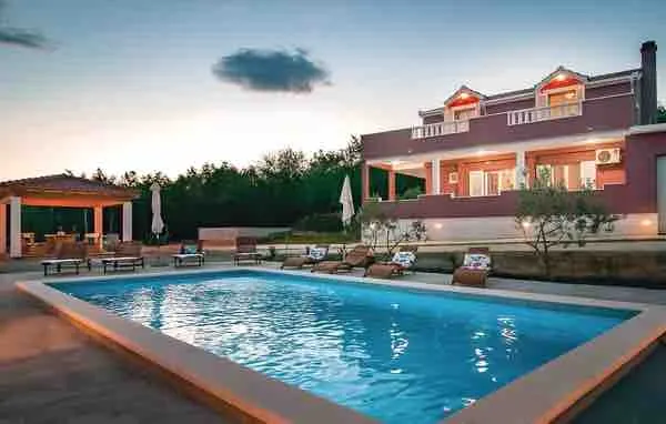 Villa Marta with private pool near Split, pax 9 - Image 1