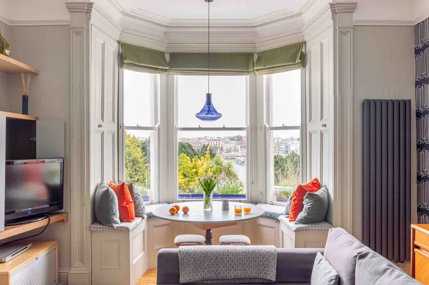 Elegant Seaview Apartment - Image 1