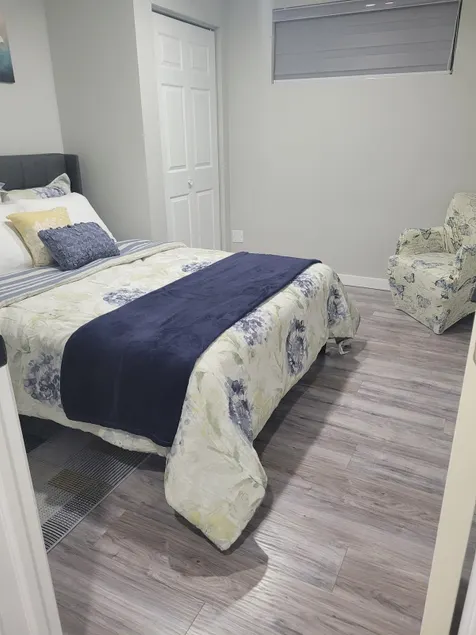 A beautiful 1 bedroom basement apartment. - Image 1