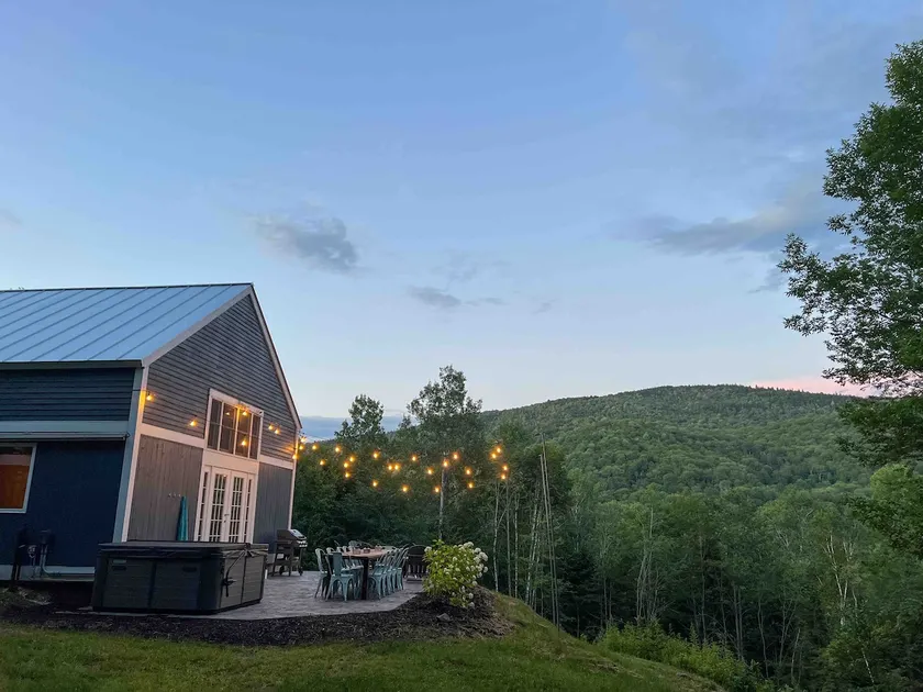 Camp Poe: HotTub/AC/Game Room/6acres/Patio/EVchrgr - Image 1
