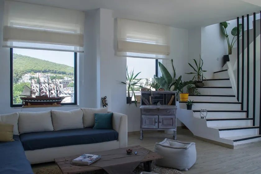 Le Panoramique: Modern Triplex with Sea View - Image 1