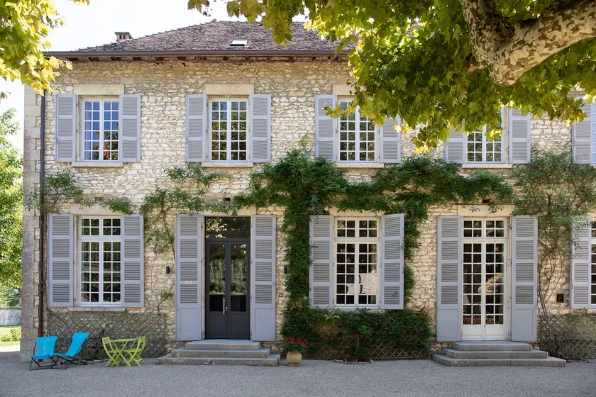 Private apartment in a house with character 3* - Image 1